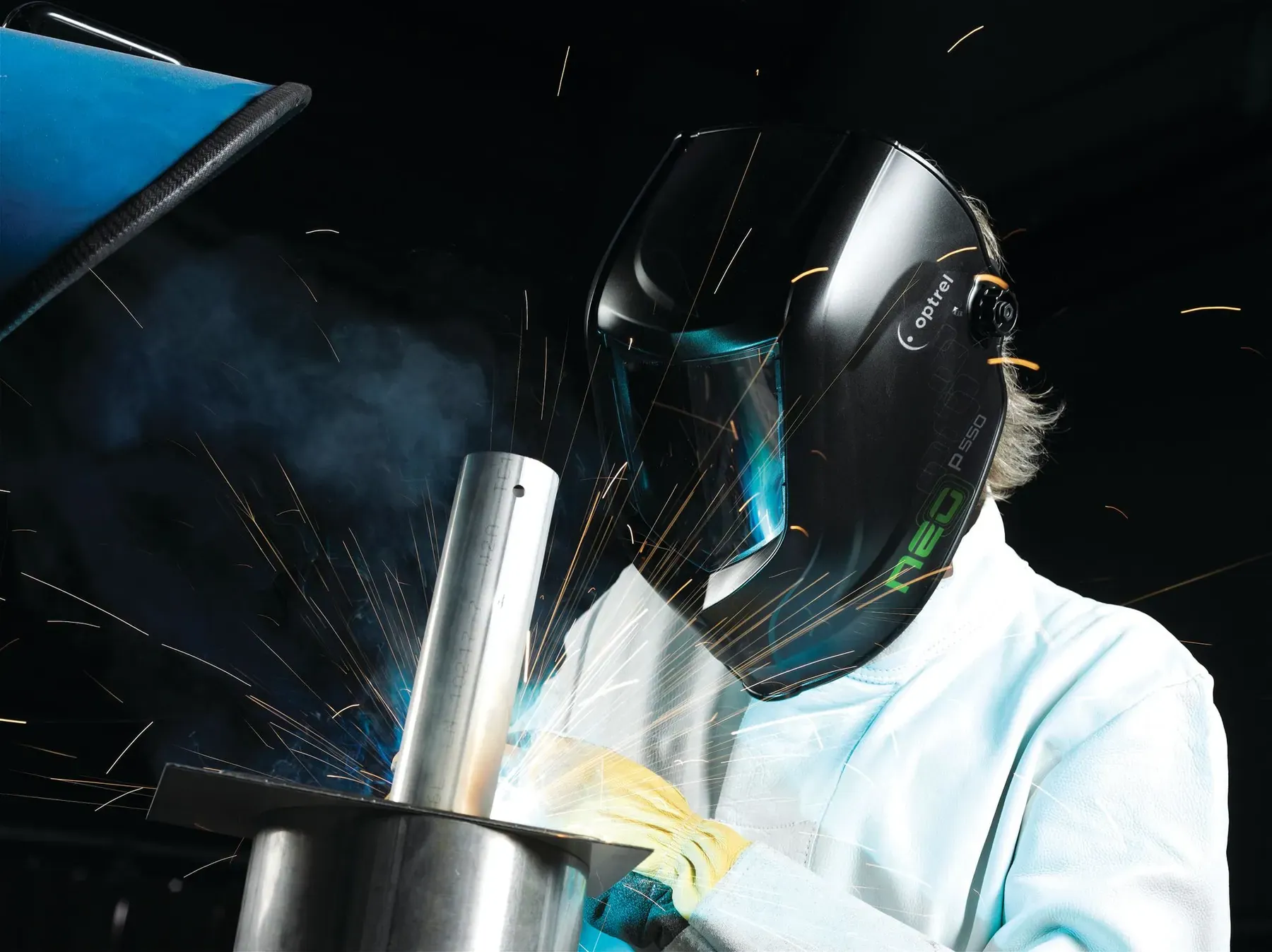 optrel neo p550 — auto-darkening welding helmet — 3
